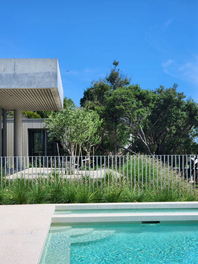 PORTSEA BEACH HOUSE READY FOR SUMMER - AM Architecture